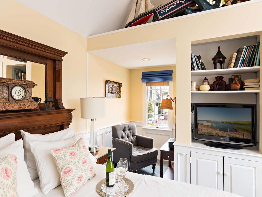 Brass Key Guesthouse Adults Only Provincetown Chambre photo