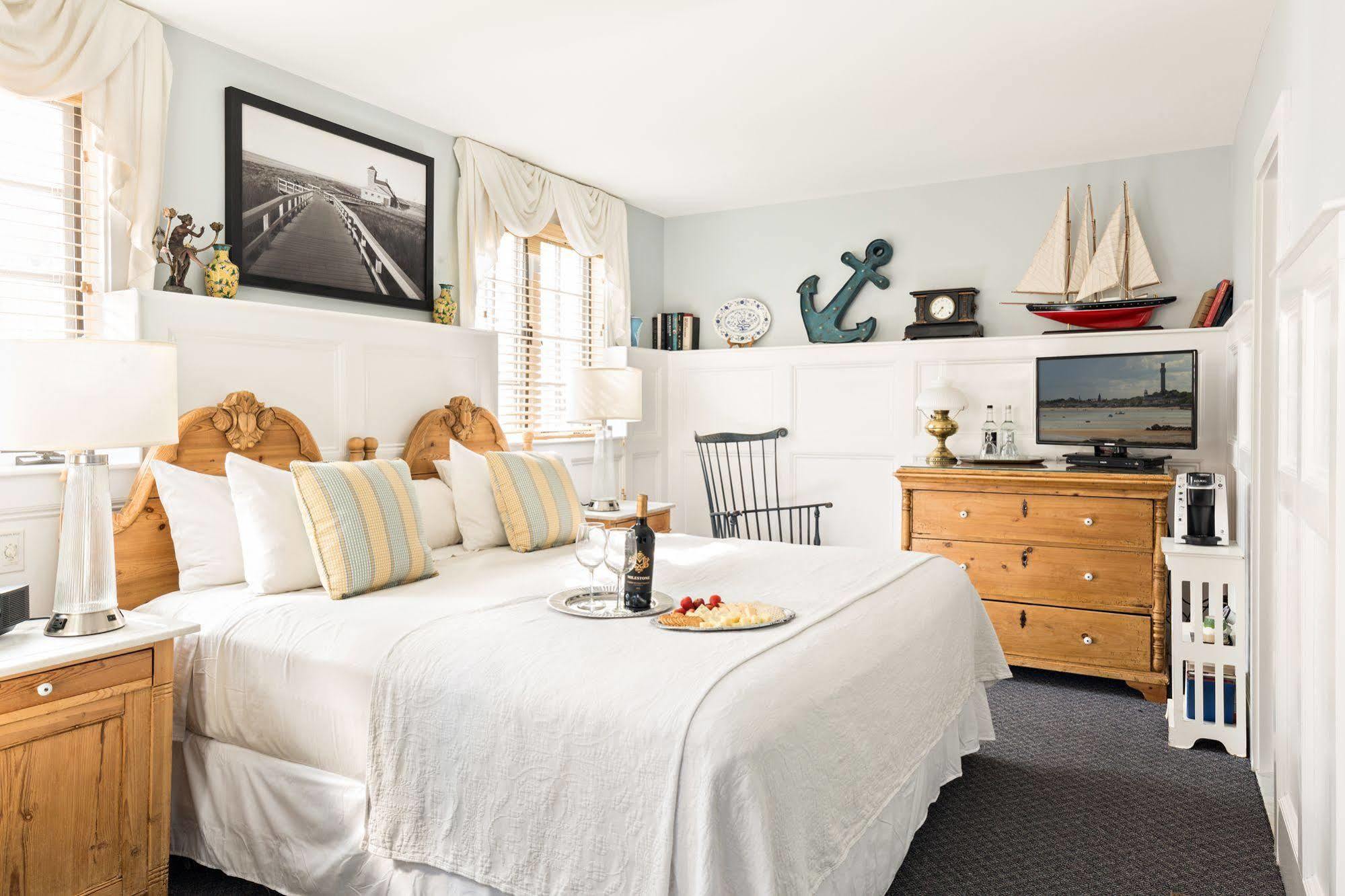 Brass Key Guesthouse Adults Only Provincetown Extérieur photo