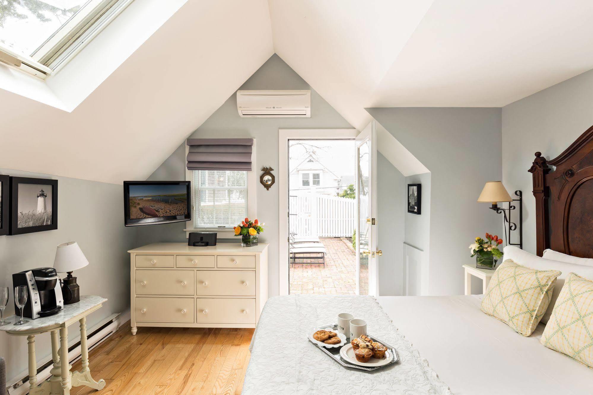 Brass Key Guesthouse Adults Only Provincetown Extérieur photo