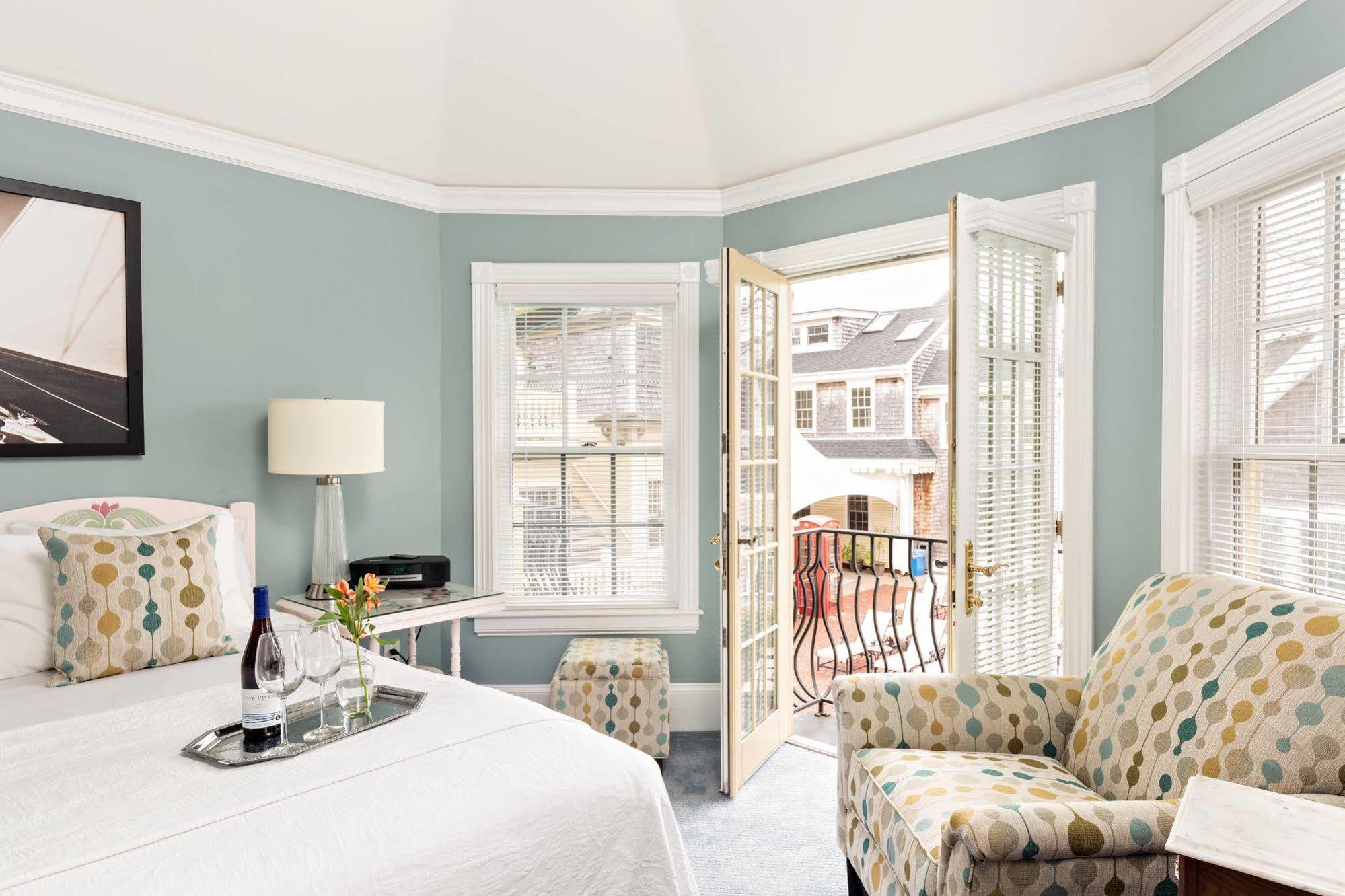 Brass Key Guesthouse Adults Only Provincetown Extérieur photo