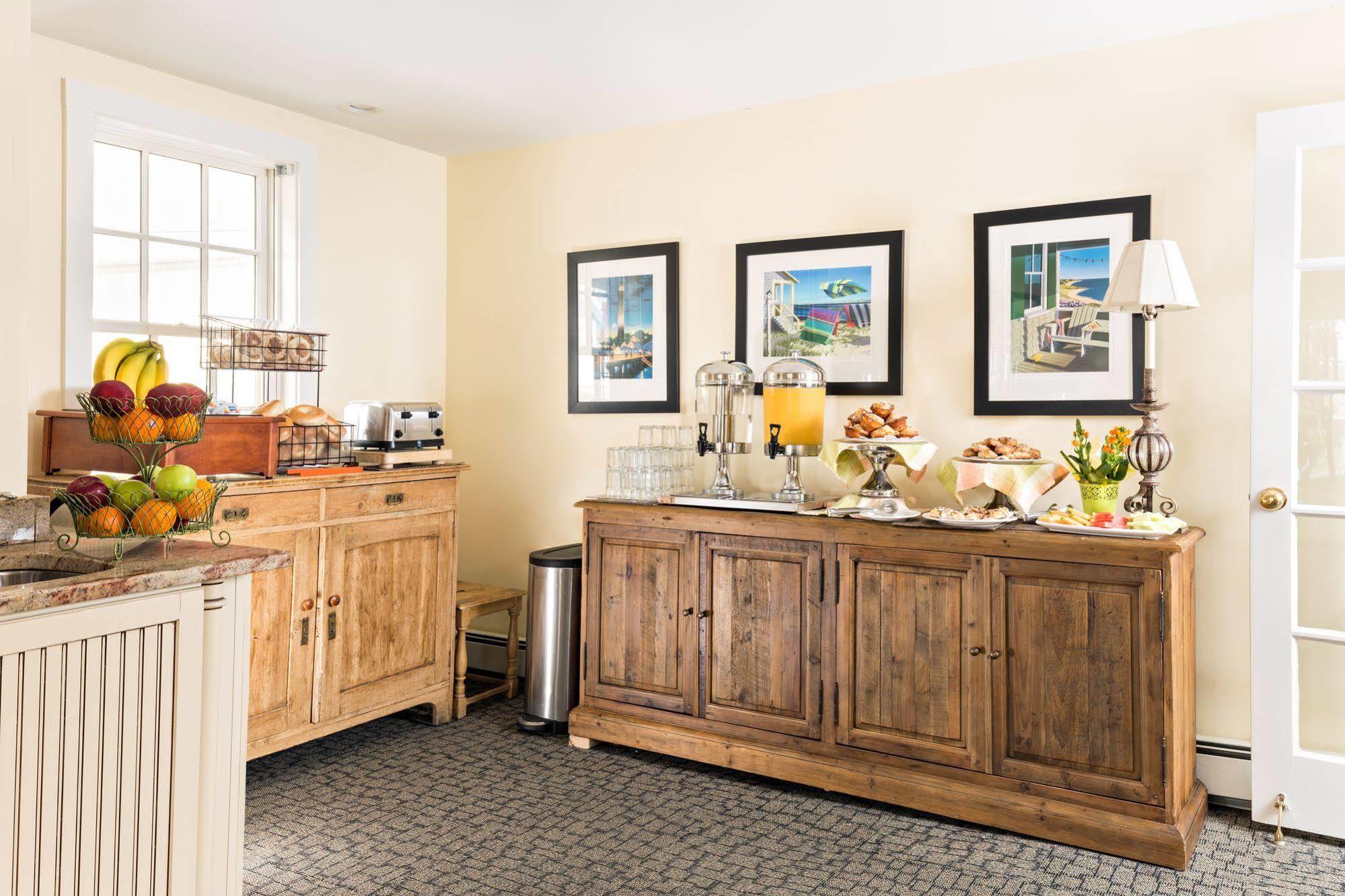 Brass Key Guesthouse Adults Only Provincetown Extérieur photo